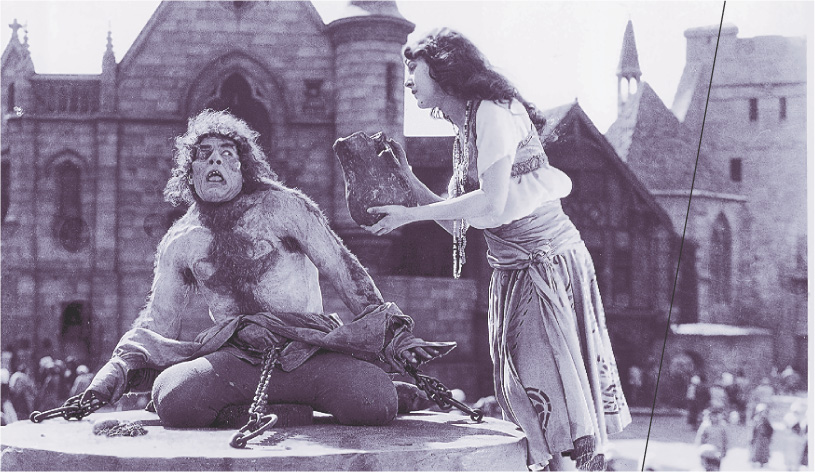 Photo: Lon Chaney as the Hunchback of Notre Dame