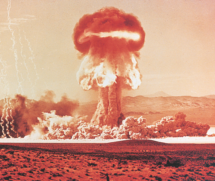Photo: atomic bomb explosion
