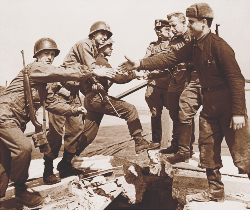 Photo: American and Soviet soldiers shake hands